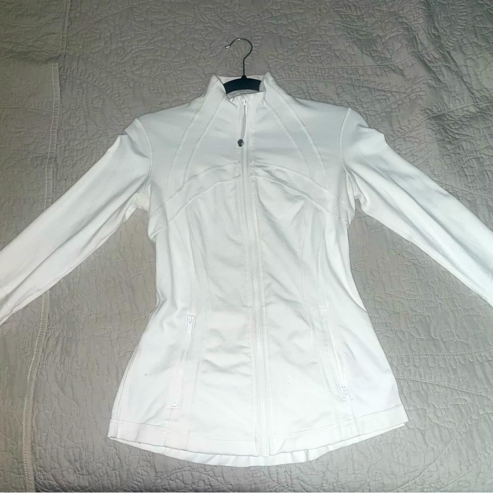 White Lululemon define jacket